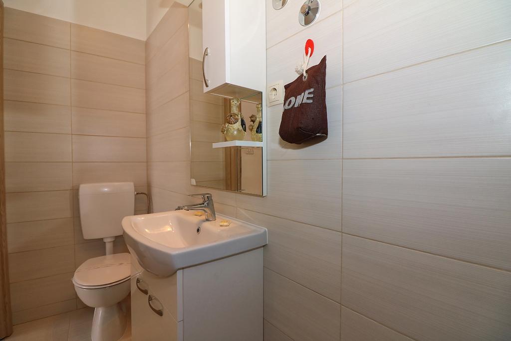 Apartment Antonio Jezera Luaran gambar