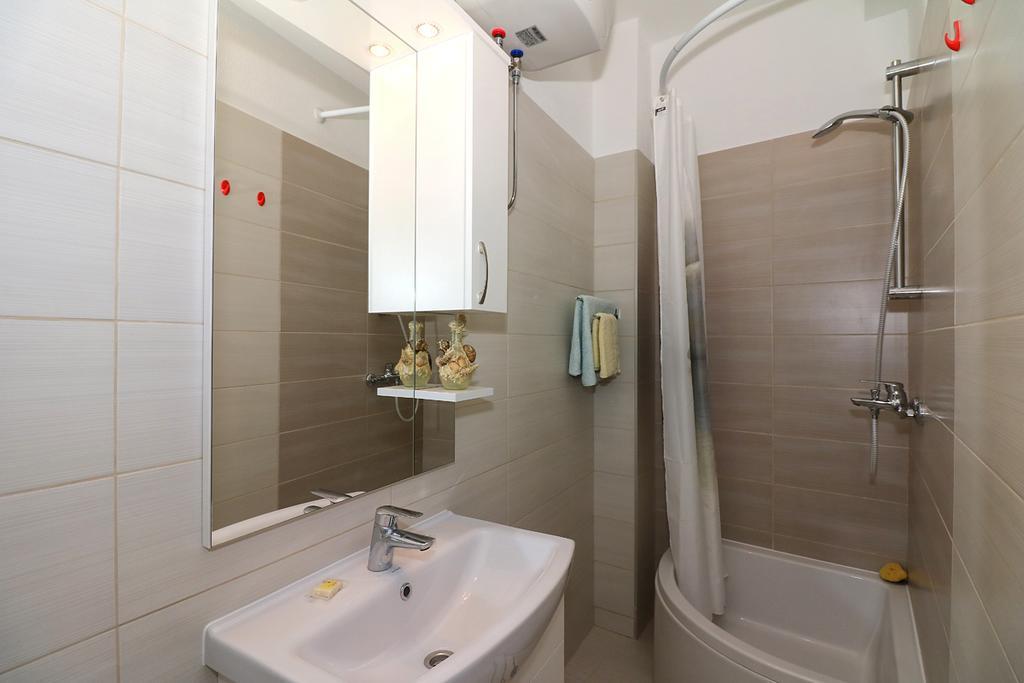 Apartment Antonio Jezera Luaran gambar