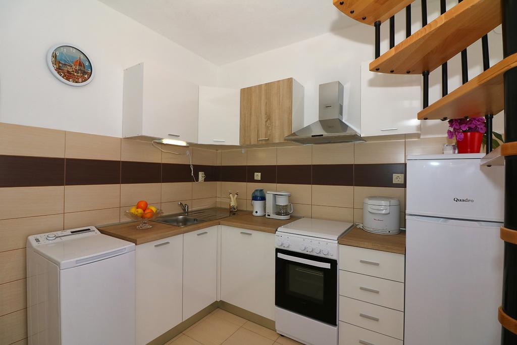 Apartment Antonio Jezera Luaran gambar